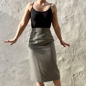 1980s wool mix pencil skirt XS 8 // black and white check midi chic pencil skirt, size XS S 6 8 10 waist 26 image 1