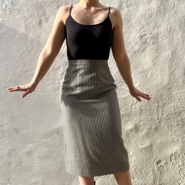 1980s wool mix pencil skirt XS 8 // black and white check midi chic pencil skirt, size XS S 6 8 10 waist 26"