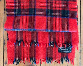 Vintage genuine wool red tartan cosy plaid scarf