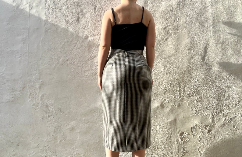 1980s wool mix pencil skirt XS 8 // black and white check midi chic pencil skirt, size XS S 6 8 10 waist 26 image 3