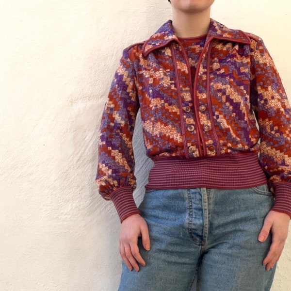 1970s wool sweater S 8 10 // vintage cropped fitted brown patchwork pattern V neck 100% wool sweater jumper, cinched waist,  XS S 6 8