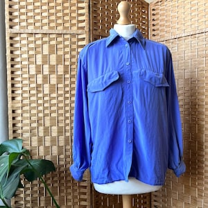 1980er Lavendel Seidenbluse S M 12 14 // vintage lila 100% Seide Bluse Knopf up cropped chic Bluse, Gr. S M 12 14
