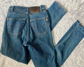Vintage blue LOIS denim 1980s MOM JEANS waist 26” size 8 10