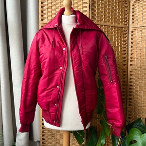 1980s deadstock WRANGLER puffer XS S // unworn vintage burgundy puffa cropped bomber jacket deep red, w/ original hanger, size XS S 8 10