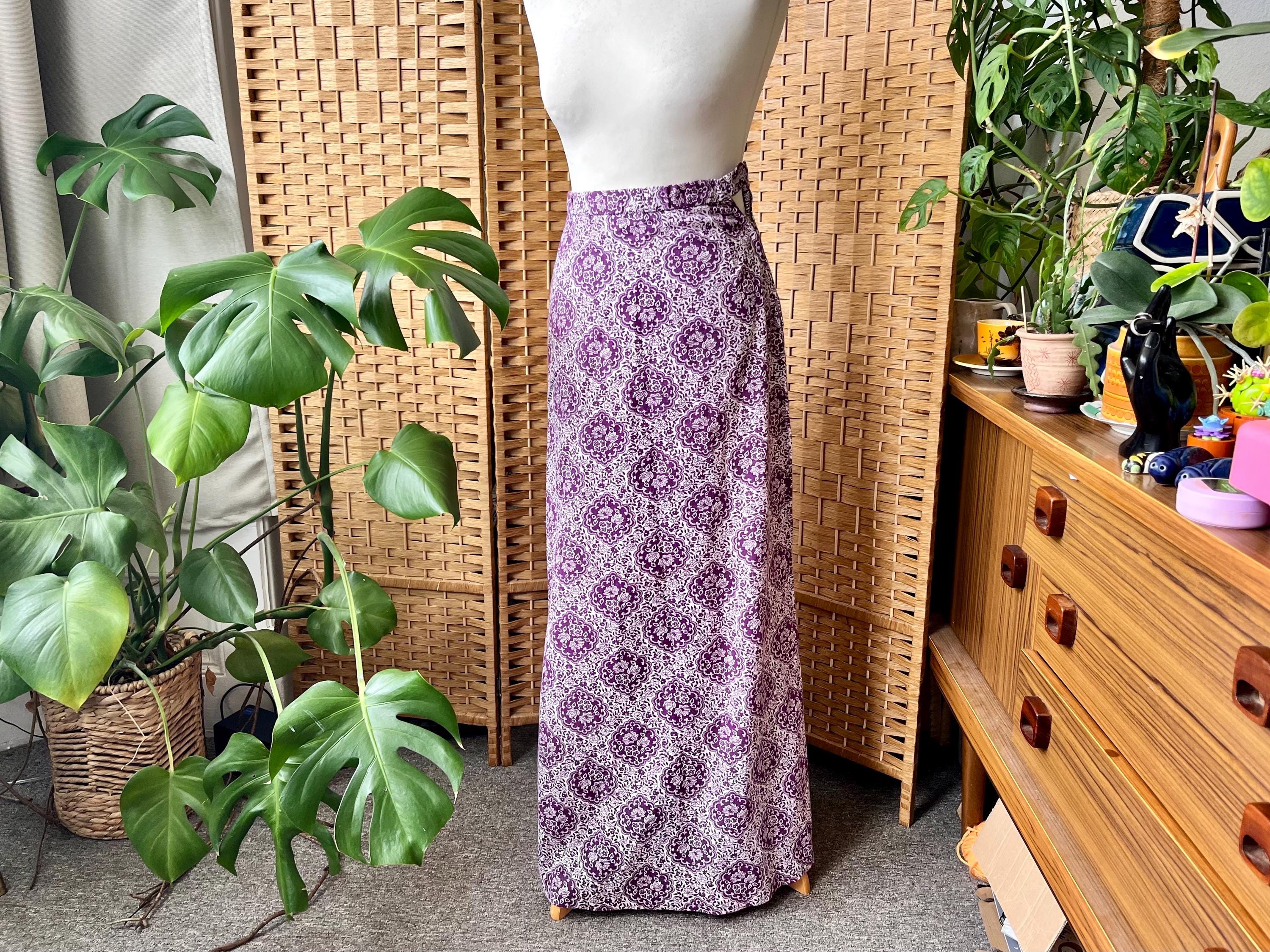 1970s Psychedelic Maxi Skirt XXS XS // White Cotton Denim