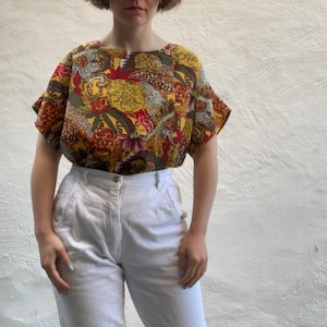 1980s colourful yellow green leaf print boxy high neck blouse, size S M 10 12 14