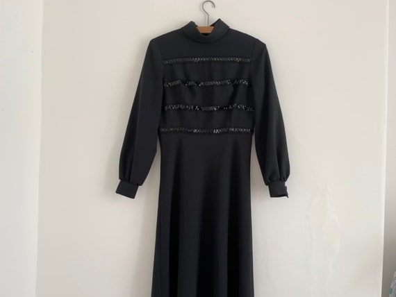 1970s black high waisted flared skirt sequin stri… - image 6