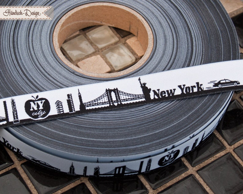 New York Skyline woven ribbon black/white image 4