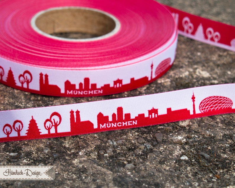 Munich skyline woven ribbon black, blue, red, turquoise with white rot/weiß