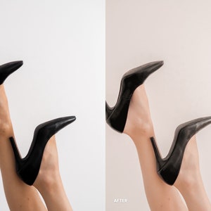 Puede incluir: Un par de zapatos negros de tac&oacute;n alto con punta, usados por una persona con piernas desnudas, sobre un fondo blanco.