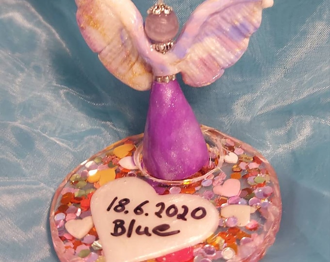 Commemorative statue for your home / angel with standard
