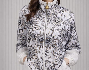 Retro '80s Vibes - Stand Out in Style - Lady Lavon Women's Medium Vintage Windbreaker