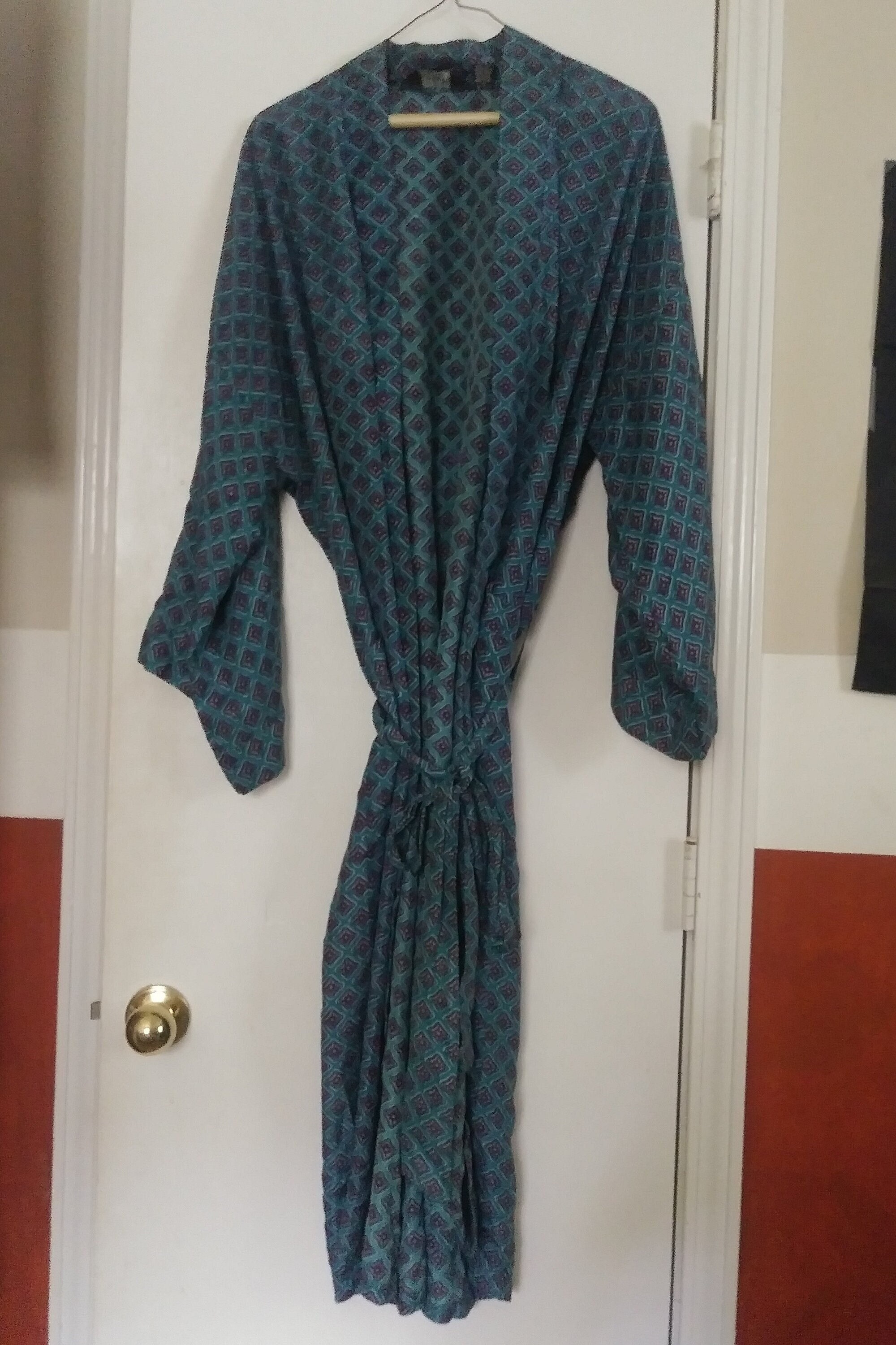 Vintage Gucci Silk Bathrobe/Gown for Sale in Los Angeles, CA - OfferUp