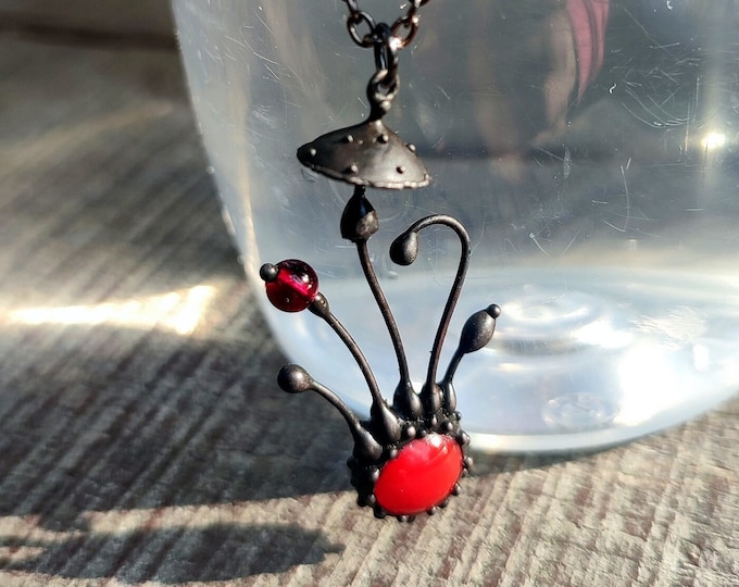 Handmade amainta muscaria metal necklace, mushroom wild forest pendant with red glass, forest gift, witchcraft aesthetic mushrooms jewellery
