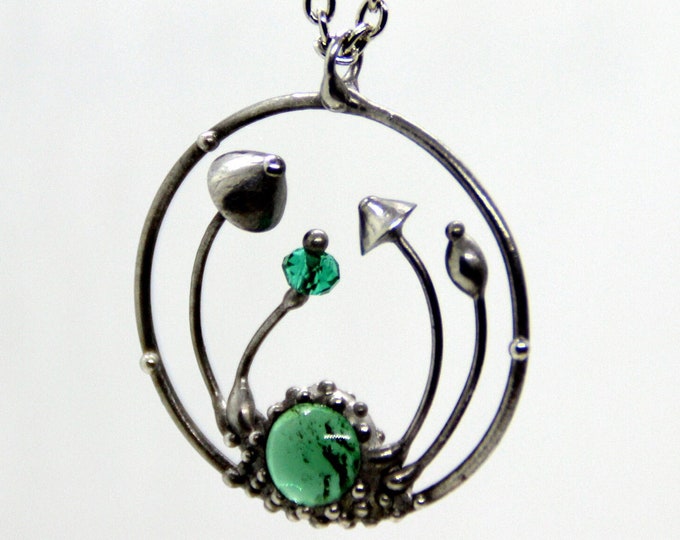 Toadstools magic mushrooms round silver metal pendant with green glass, aesthetic nature forest necklace, botanical fairy witchy pendant.