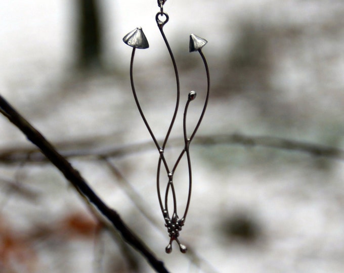 Silver color metal magic mushroom small necklace pendant, witch small necklace, hippie small pendant, psychedelic pendant, mushroom jewelry