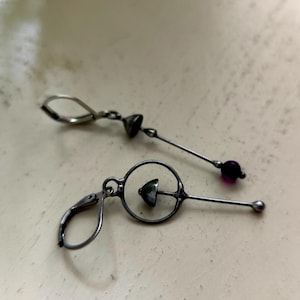 Floral design asymmetrical magic mushrooms earrings, forest hippie style jewelry, aesthetic minimalistic boho nature earrings.