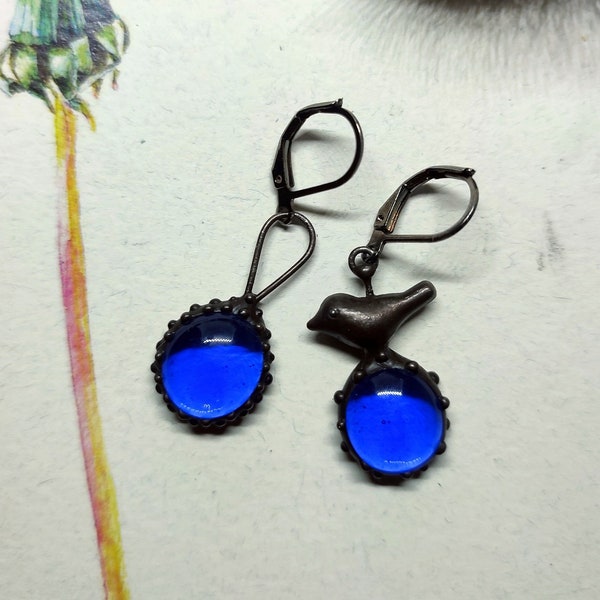 Blue glass boho wildnature earrings bird, asymmetrical bohemian, minimalist naturecore earrings, hippie style forest fairy jewelry