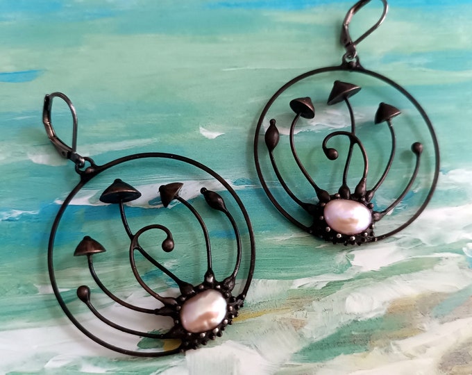 Magic mushrooms hoops metal earrings with pearl, woodland fairy witch earrings hoops, psycolocibe fungi hoops earrings inspired by forest.