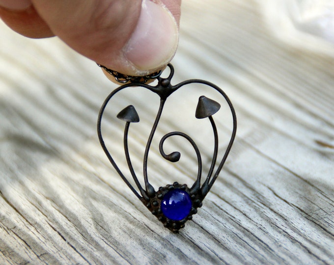 Boho hippie heart necklace magic mushrooms psylocibin pendant with blue glass, botanical floral fungi nature jewelry, unusual forest gift.