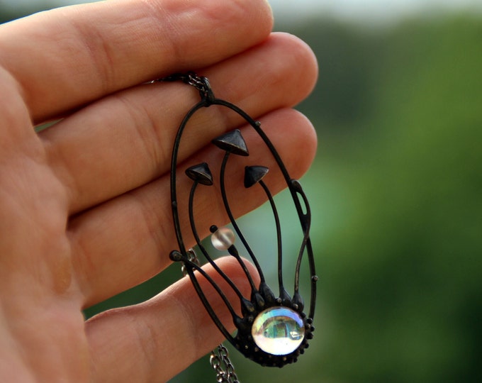 Botanical hippie boho mushrooms psylocibe necklace with clear glass, forest fungi pendant, goblincore dark forest jewelry inspired by nature