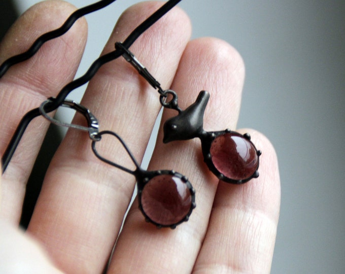 Art nouveau boho metal bird asymmetrical earrings, gift for women aesthetic stained glass birdie earrings inspired by wild forest nature.