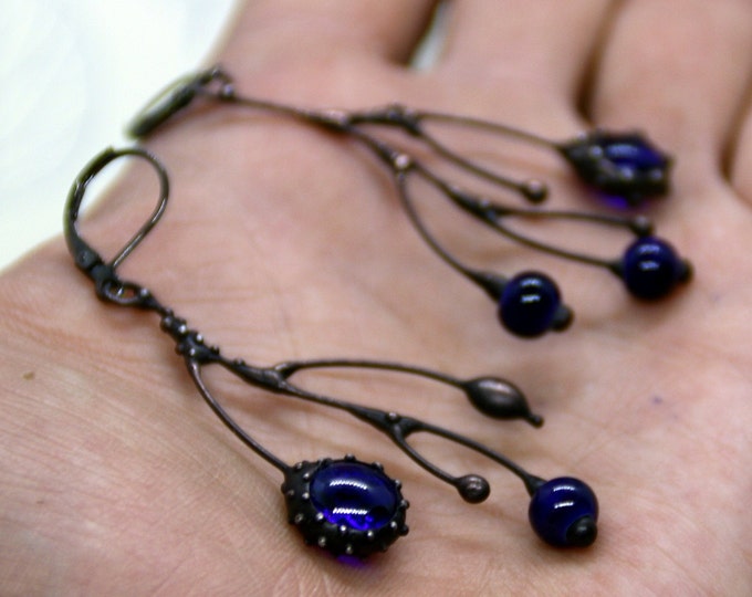 Asymmetrical forest tree branch earrings, asymmetrical jewelry, branch earrings with blue glass, boho style earrings, witch jewelry, hippie