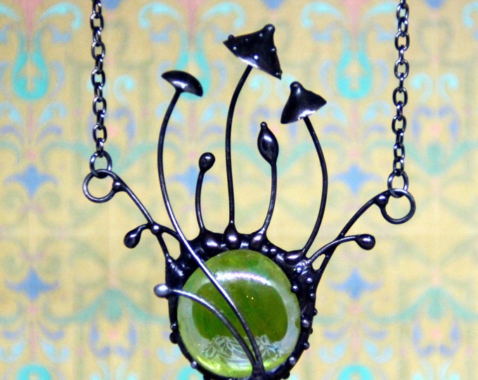 Mushroom glass pendant, mushroom necklace, mushroom jewelry, hippie necklace, boho necklace, witch jewelry, forest pendant, amanita pendant