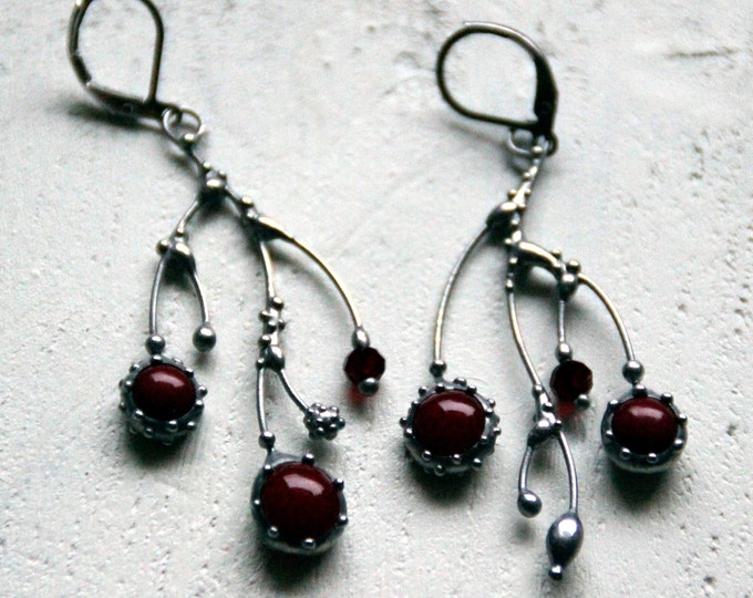 Asymmetrical metal branch earrings with red glass, tree branch earrings, aymmetrical jewelry, forest branch earrings, asymmetrical boho