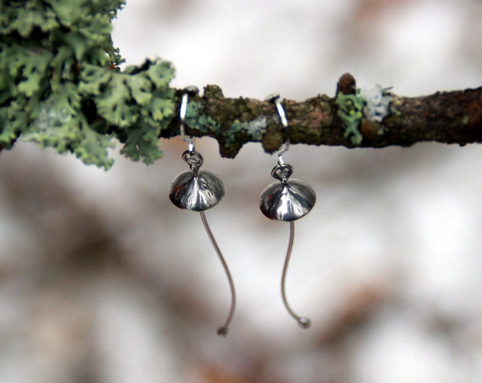 Magic mushrooms silver metal earrings, forest witch earrings, boho hippie style jewelry, psylocibe acid jewelry, magic style fairy earrings