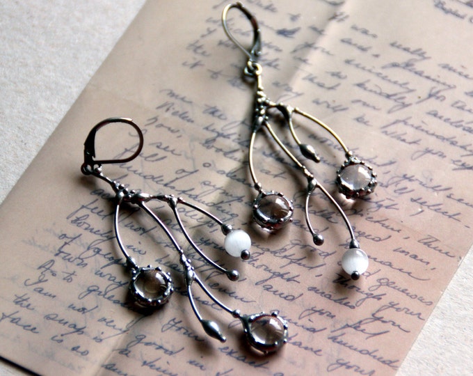 Tree branch asymmetrical earrings, asymmetrical jewelry silver metal branch earrings with clear glass, witch earrings, asymmetrical boho