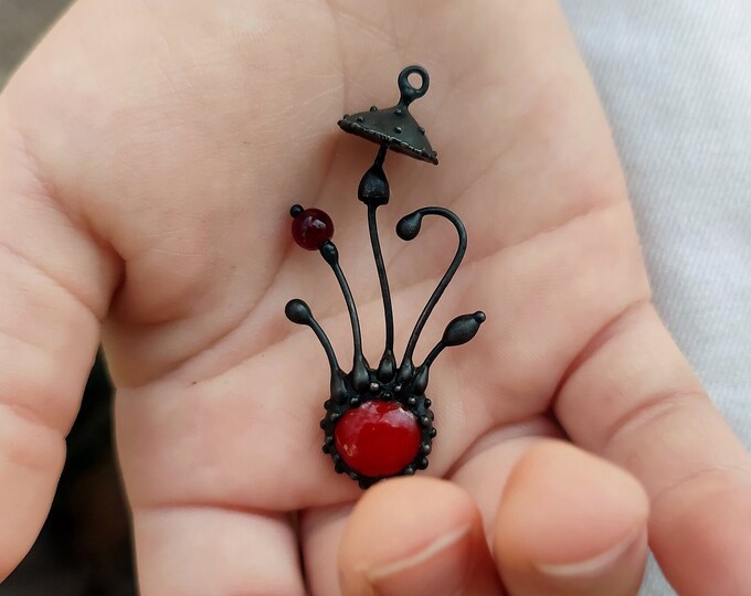 Handmade amainta muscaria metal necklace, mushroom wild forest pendant with red glass, forest gift, witchcraft aesthetic mushrooms jewellery