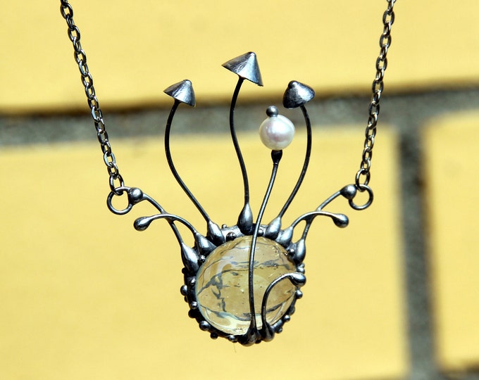 Handmade silver metal necklace magic psychedelic mushrooms fungi pendant with clear glass and pearl. Boho mushroom hippie pendant.