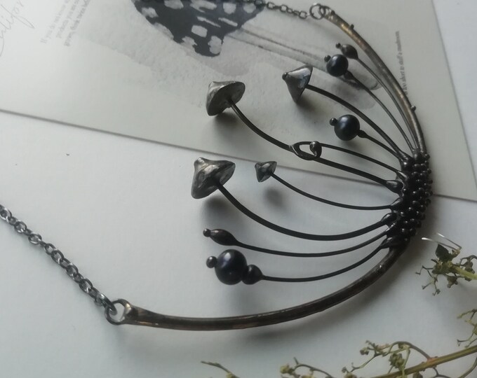 Forest botanical nature jewelry magic mushrooms necklace, witchy vibes aesthetic necklace, naturecore design jewelry.