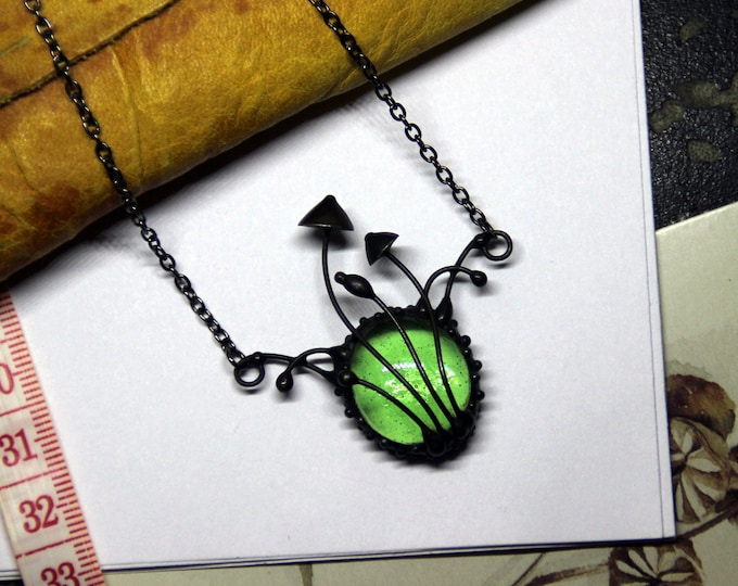 Forest fairy jewelry magic mushrooms nature pendant with green glass, floral pendant, witch style nature core aesthetic design jewelry.