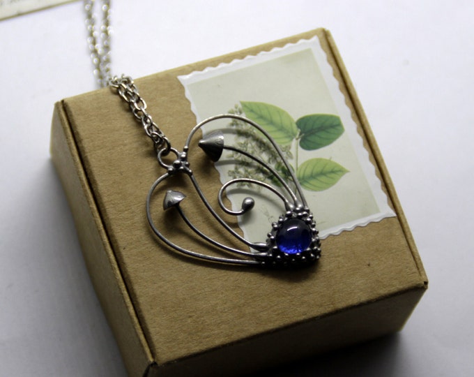 Boho hippie necklace psychedelic forest heart, handmade silver metal magic mushrooms pendant, fungi nature botanical jewelry, unusual gift.