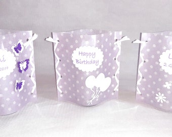 Table decoration e.g. birthday, children's birthday, party, etc. Wind light Table light with lettering in lilac / bright purple with white dots