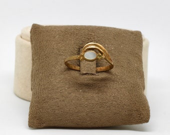 Bronzering Goldfarbe Ring Perlmutt oval Stein Vintage Modern Damenring