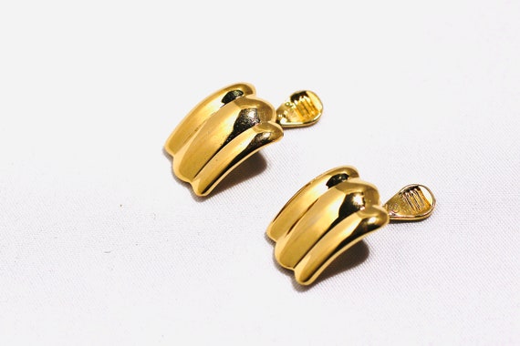 Monet clip-on earrings gold color smooth designer… - image 3