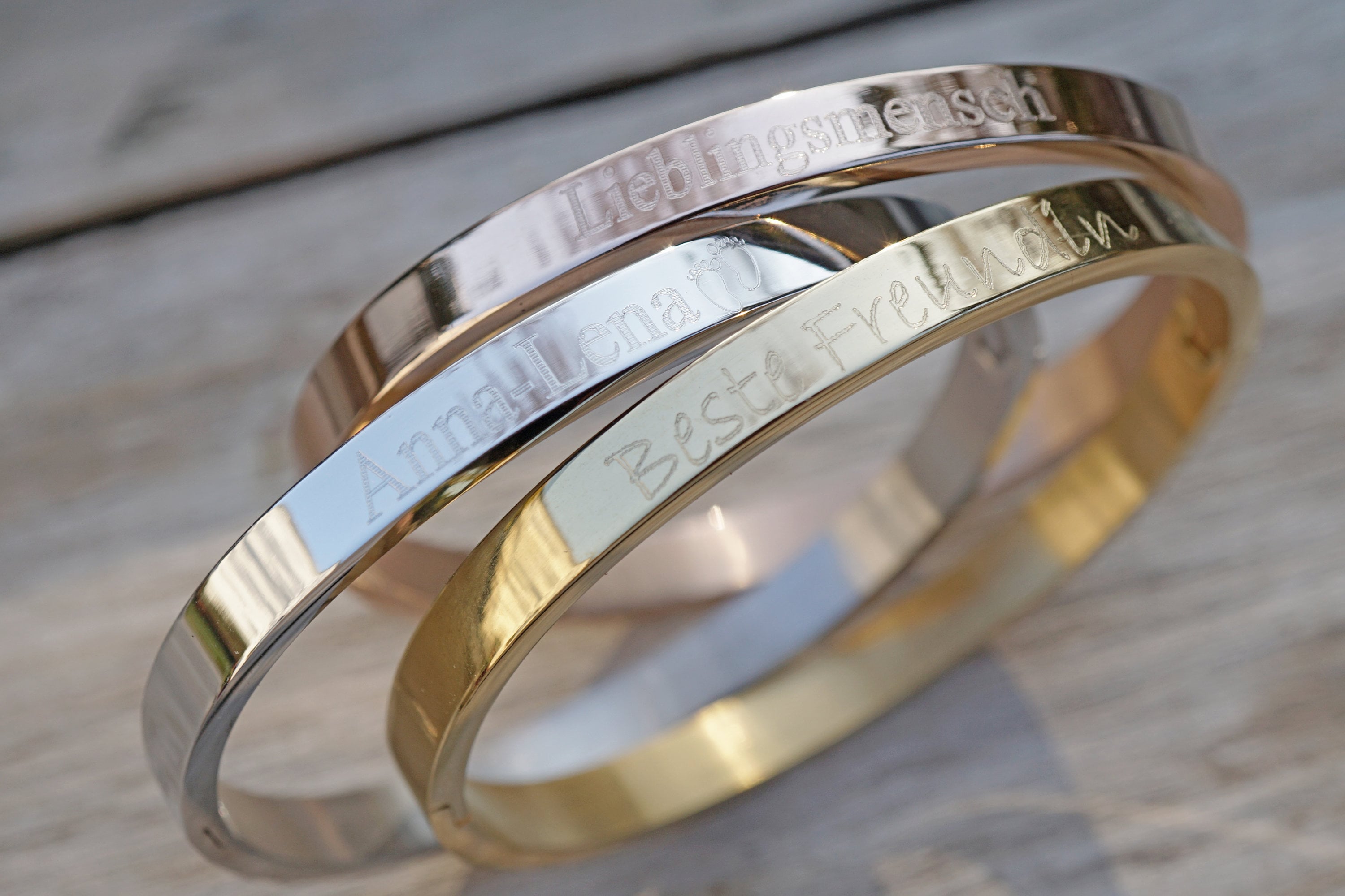 MOWOM Medical Alarm Armband - Personalisiert Mit Notfallkarte