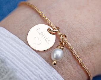 Pulsera de perlas personalizada, pulsera de grabado novia, placa de grabado 12 mm, pulsera de perlas boda, regalo de Navidad personalizado