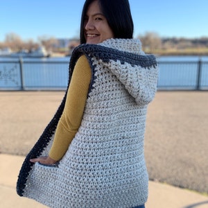 Modello per gilet all'uncinetto con cappuccio, filato spesso, taglie XS-XXL (download PDF) immagine 8