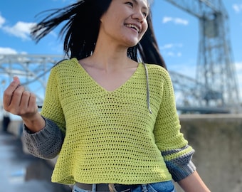Crochet Hoodie Sweater Pattern Pdf instant digital download as well as a link to the video tutorial (Pattern includes Women size's XS - XXL)