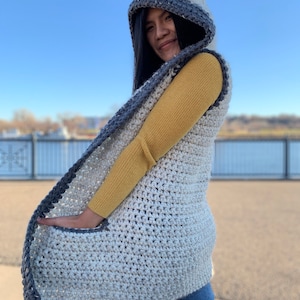 Modello per gilet all'uncinetto con cappuccio, filato spesso, taglie XS-XXL (download PDF) immagine 2
