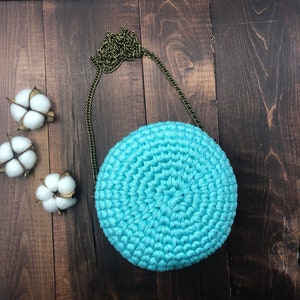 Crochet circle purse pattern PDF and video tutorial image 2