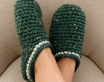 Easy crochet slippers pattern PDF & video tutorial for US women's shoe sizes 5-12