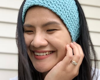 Easy crochet headband pattern Pdf instant digital download and a link to the video tutorial ( Pattern includes women's sizes S,M,L )