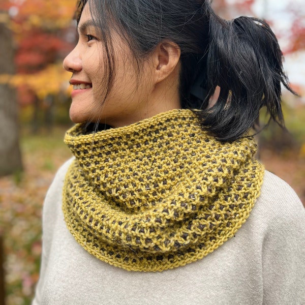 Easy Knitted Cowl Pattern PDF format and full video tutorial