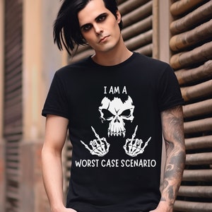 Divertente camicia sarcastica, camicia con teschio, camicia con ossa del teschio, camicia gotica, sono uno scenario peggiore, camicia da festa, bella maglietta grafica, camicia umoristica
