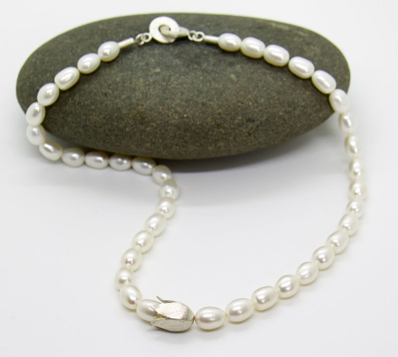 Pearl necklace with silver flower pearl necklace 46 cm image 3